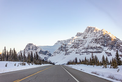 A picture of the road and the mountains