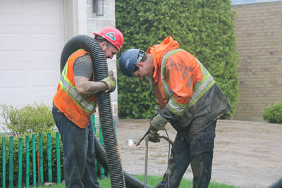 Montreal Construction Workers working together